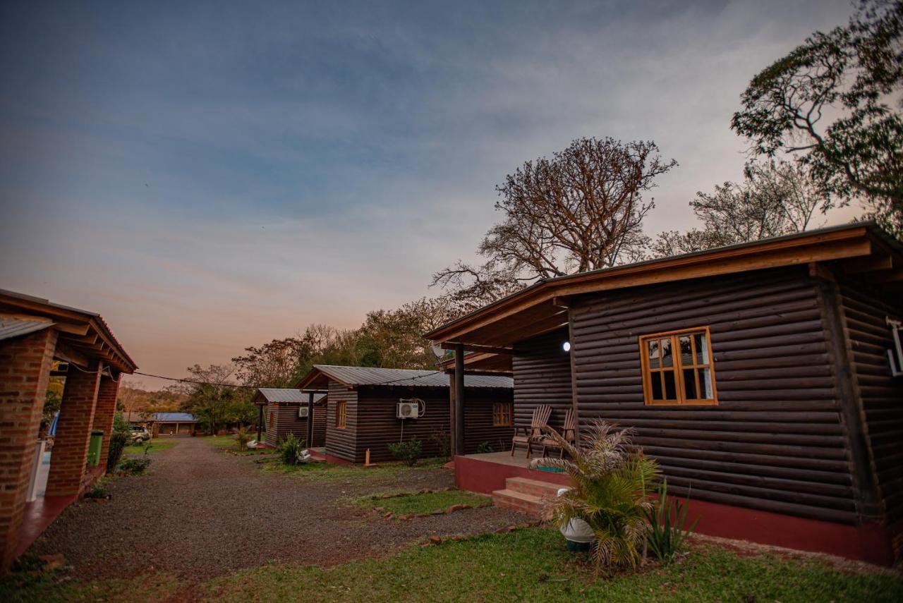 Cabanas La Quinta Puerto Iguazú Buitenkant foto