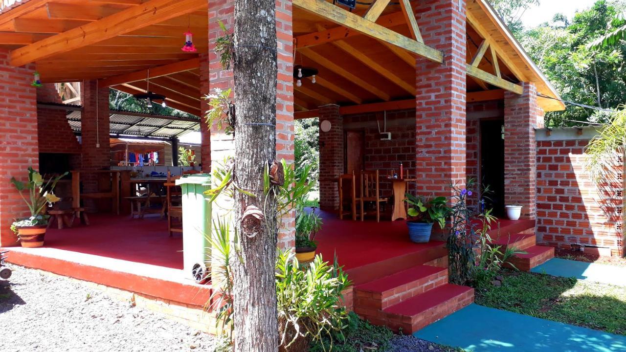 Cabanas La Quinta Puerto Iguazú Buitenkant foto